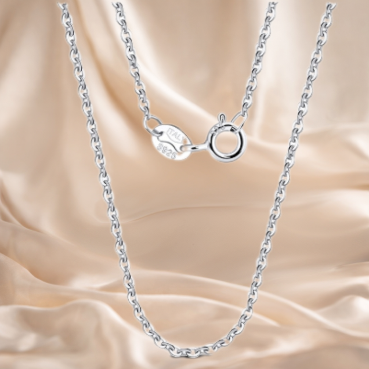 CLÉA™ – Chaîne fine intemporelle | Nathy Boutiques