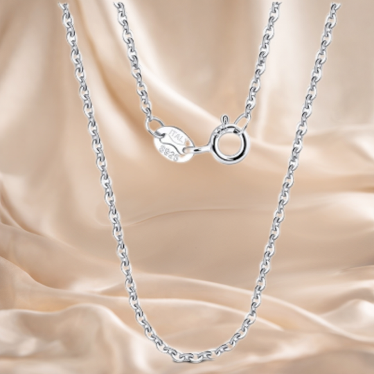 CLÉA™ – Chaîne fine intemporelle | Nathy Boutiques