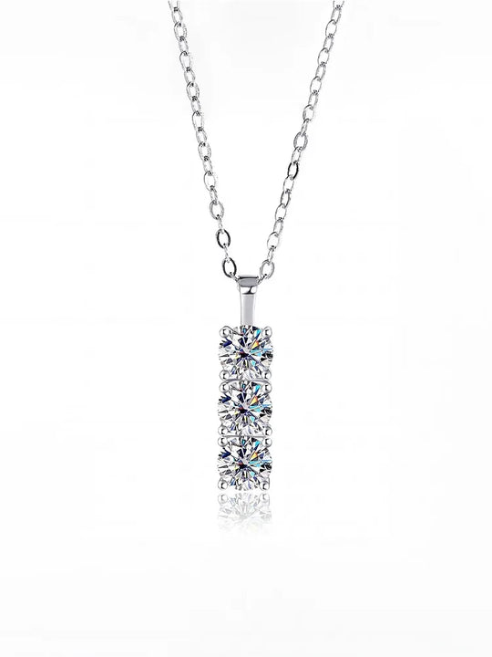 TRILÉA — Collier à pendentif en moissanite